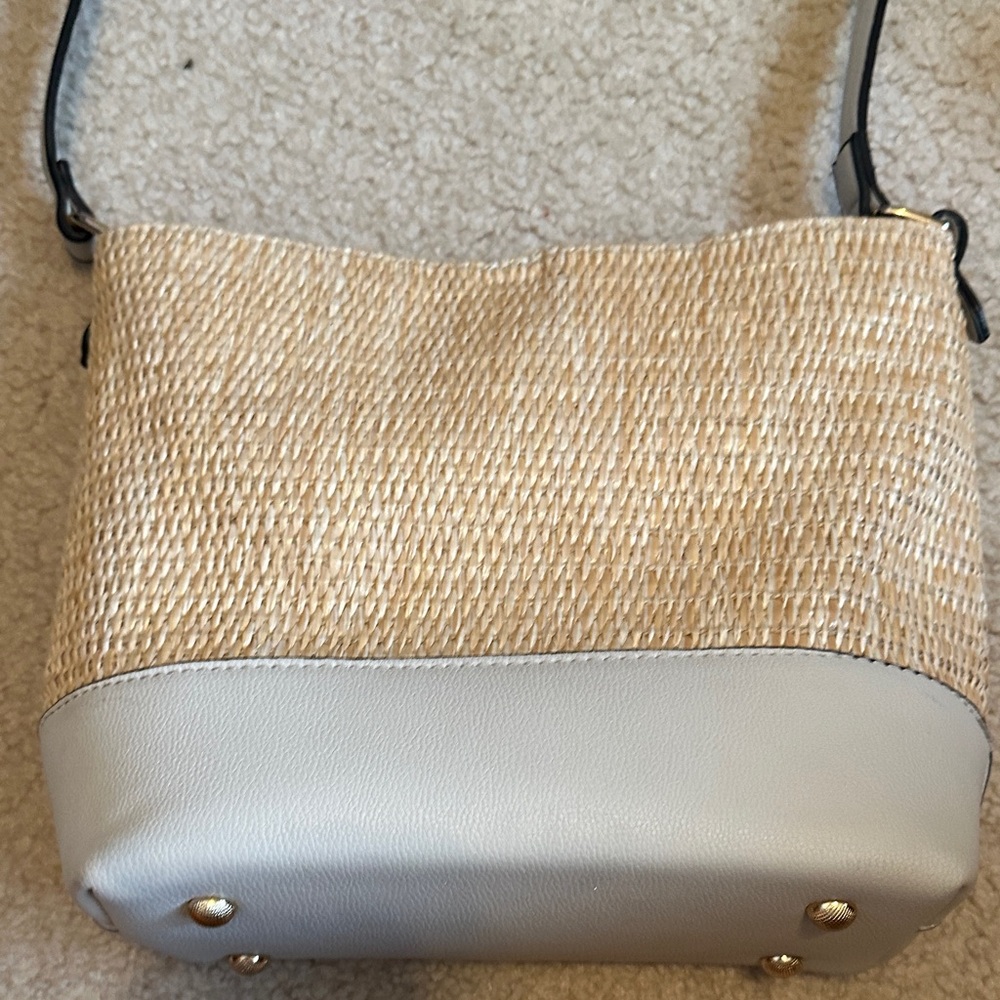 Elegant Cream and Gray Women's Shoulder Bag